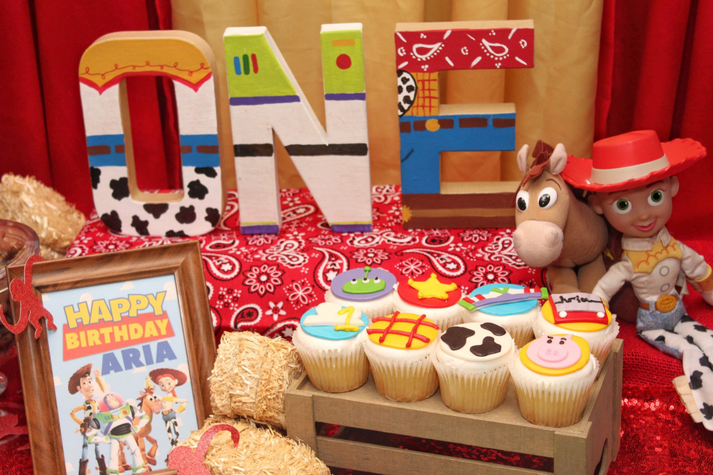 Aria&amp;#039;s First Birthday: Toy Story Birthday Party Ideas + Free Printables | Toy Story Birthday Card Printable Free